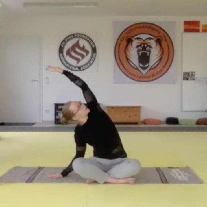Virtuelles Yoga für deine mentale Gesundheit