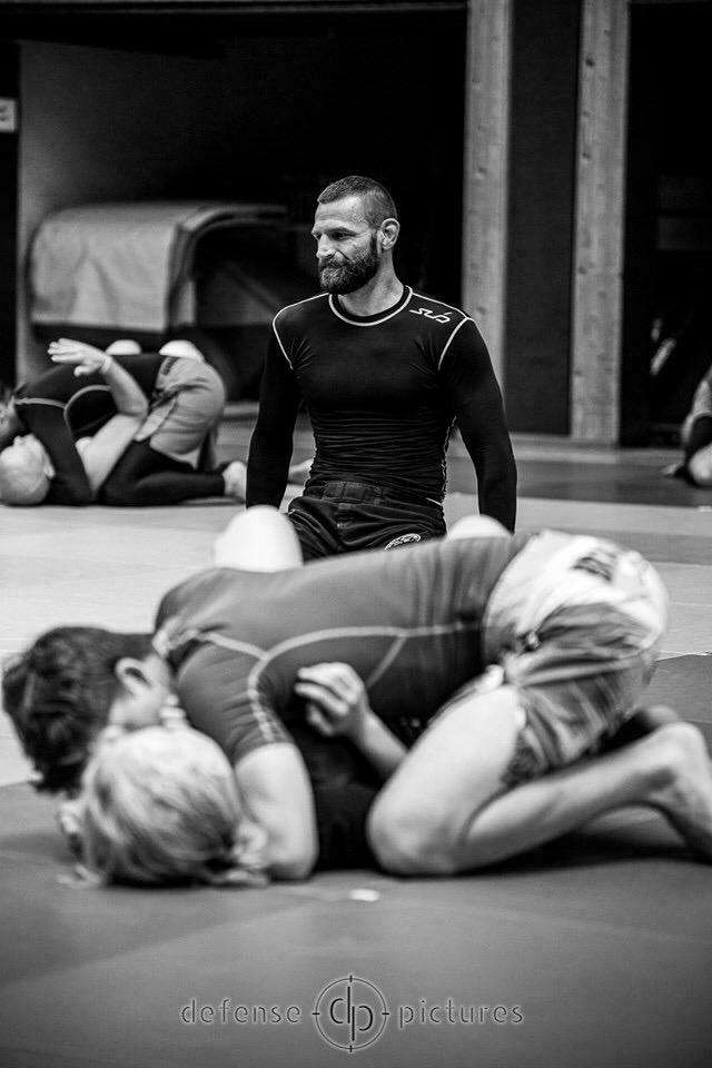 Kampfsport Camp: Sarah undBenni trainieren BJJ