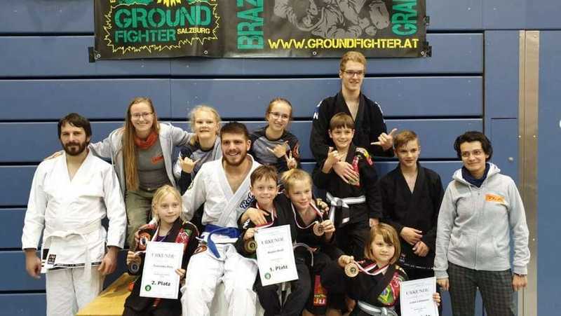 Gruppenfoto bei der BJJ Grappling Open in Salzburg