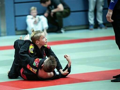 Emil in der Closed Guard bei der BJJ Grappling Salzburg Open